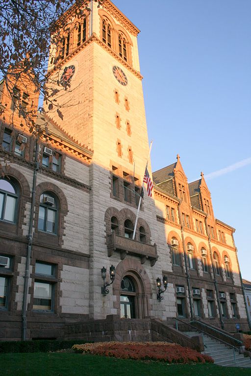 Central Cooling and Heating services homes in Cambridge, MA.